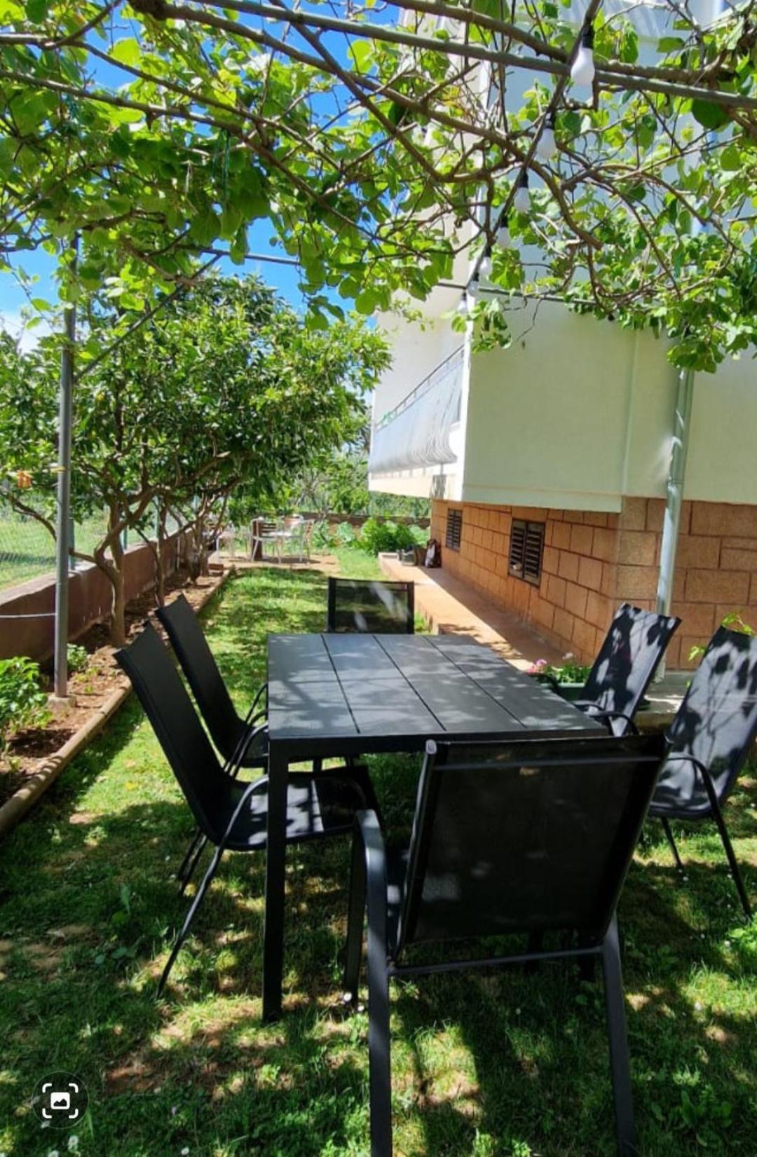 Apartmani Zinda Sukošan Buitenkant foto